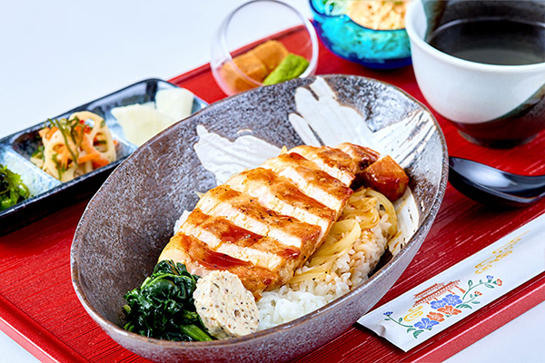 ロースすて~き丼